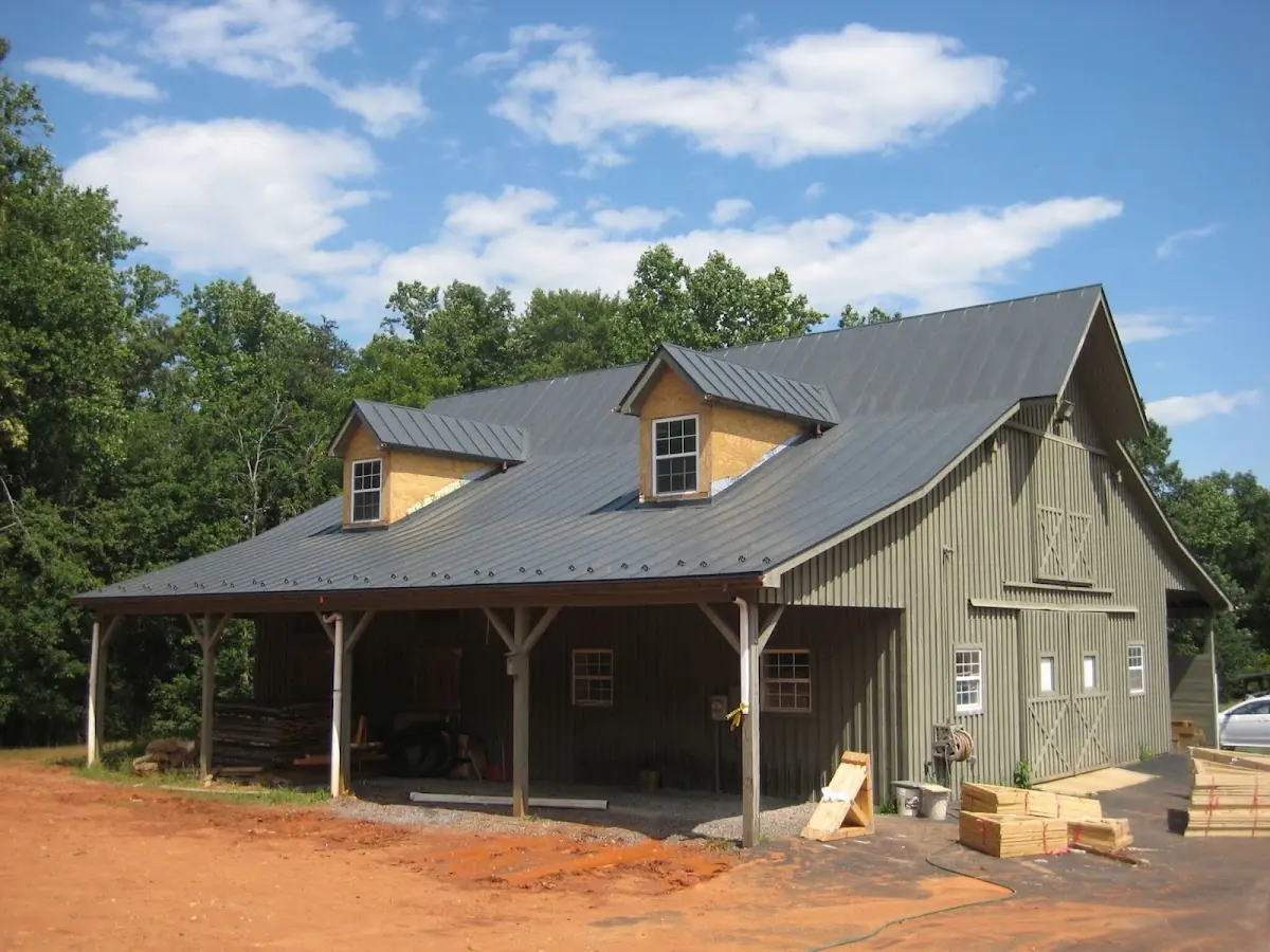 Expert Roof Coating workmanship in Iroquois Point