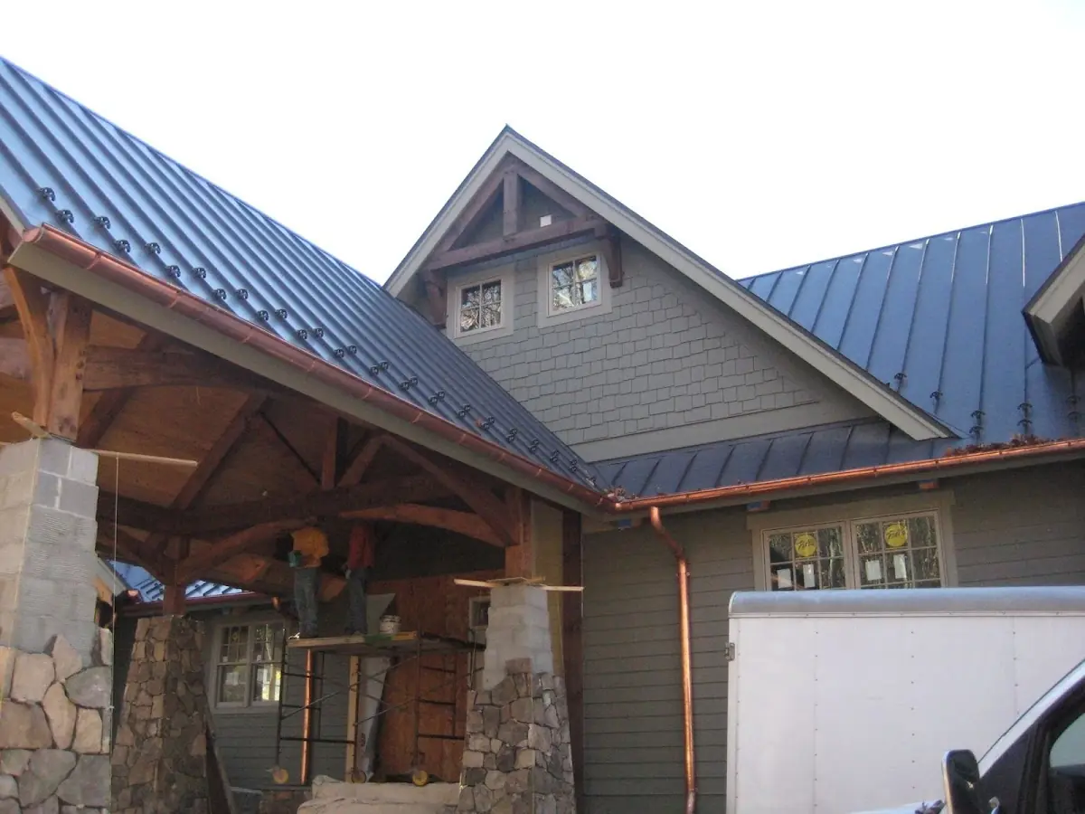 Craftsman Roofing team delivering quality roofing work in Iroquois Point